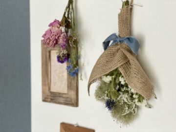 賃貸でも壁にスワッグを飾りたい お家に合う付け方を見つけよう