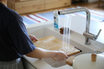 食中毒から家族を守るまな板の消毒方法