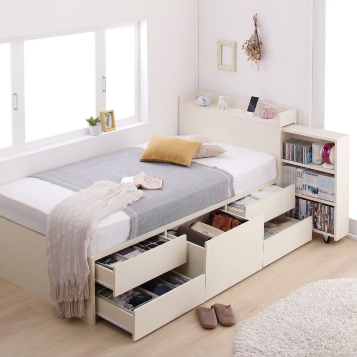 一人暮らしでもおしゃれで可愛いお部屋づくりにぴったりな白いベッド
